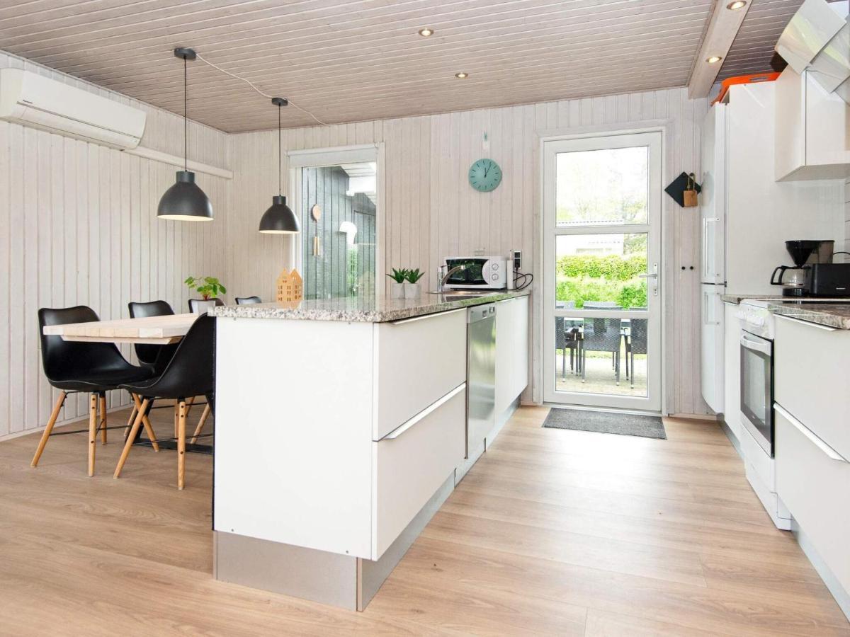 9 Person Holiday Home In Juelsminde Sonderby  Esterno foto