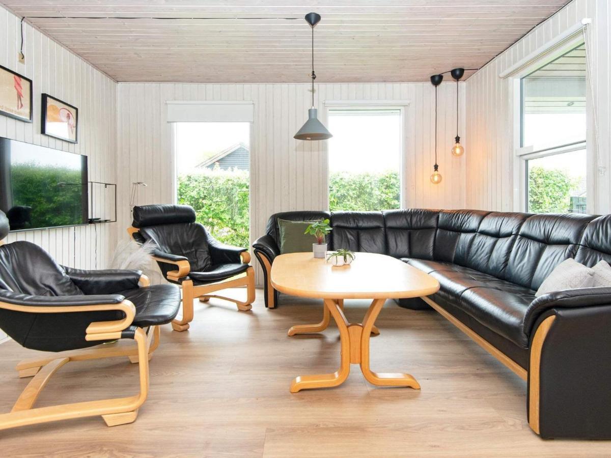 9 Person Holiday Home In Juelsminde Sonderby  Esterno foto