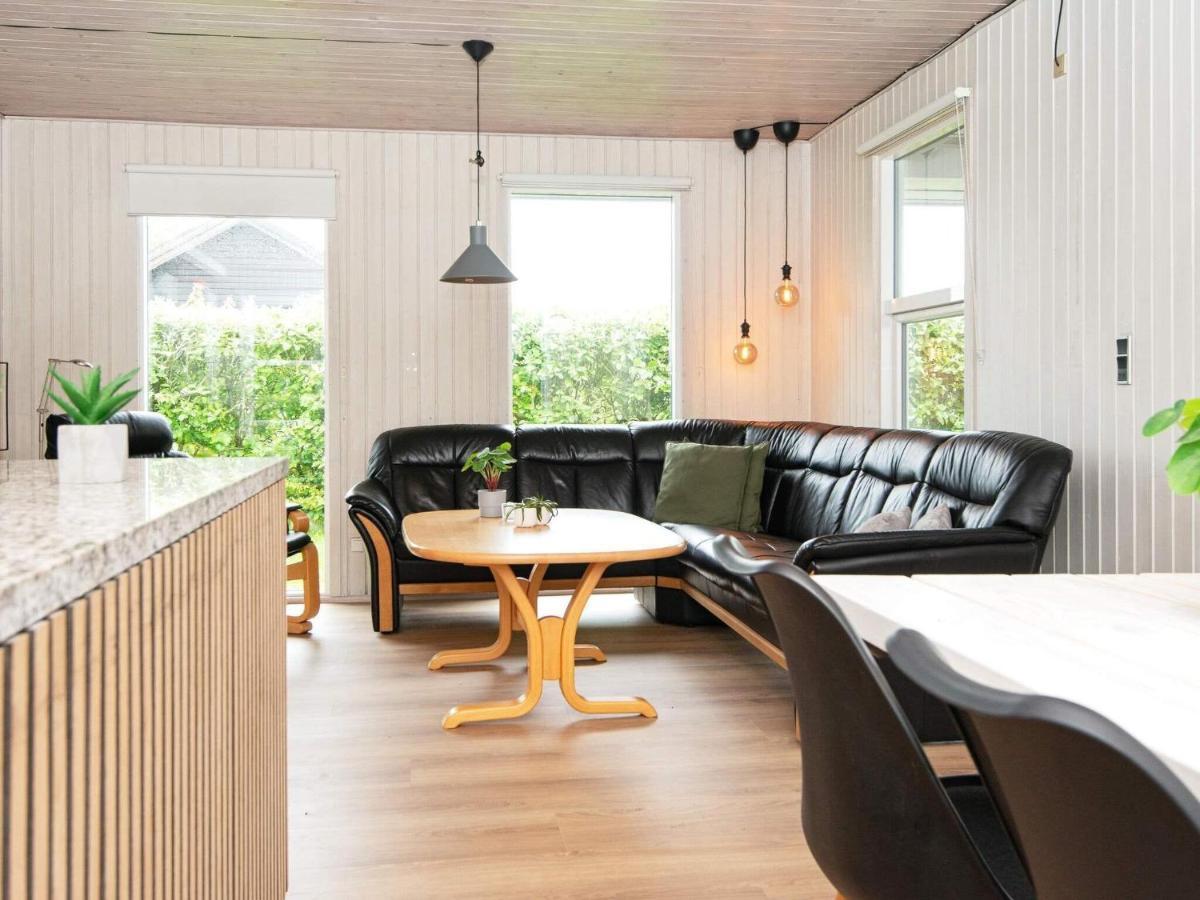 9 Person Holiday Home In Juelsminde Sonderby  Esterno foto
